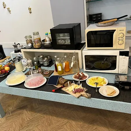 Morri - Il Biblihotel Риччоне