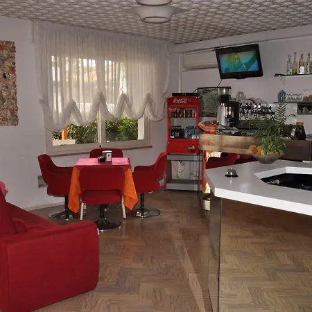 Morri - Il Biblihotel 2* Риччоне