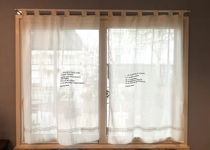 Morri - Il Biblihotel 호텔 리치오네