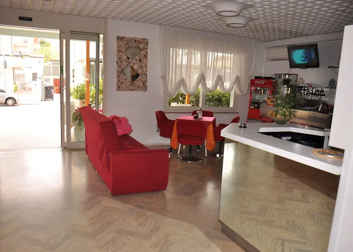 Hotel Morri - Il Biblihotel Riccione