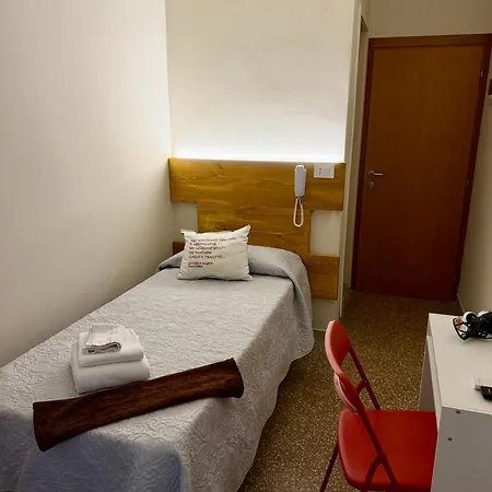 מלון Morri - Il Biblihotel 2*