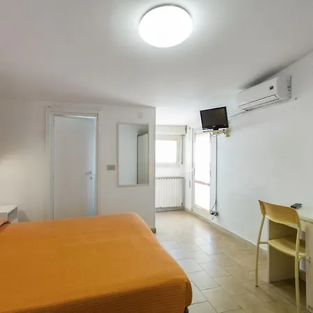 Hotel Morri - Il Biblihotel Riccione