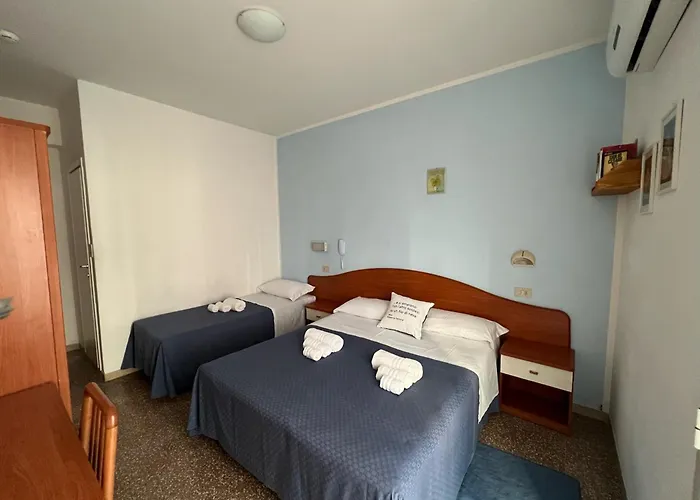 מלון Morri - Il Biblihotel ריצ'יונה